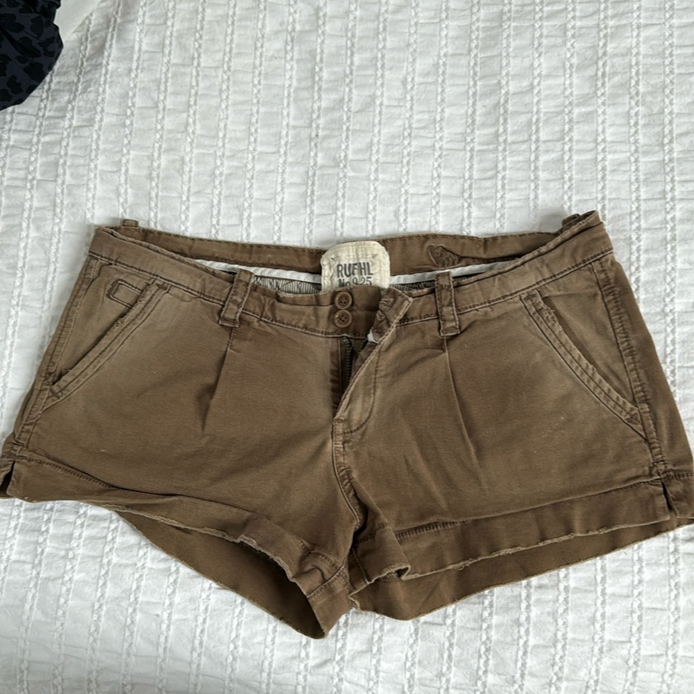 Ruehl Khaki Shorts - Size 2